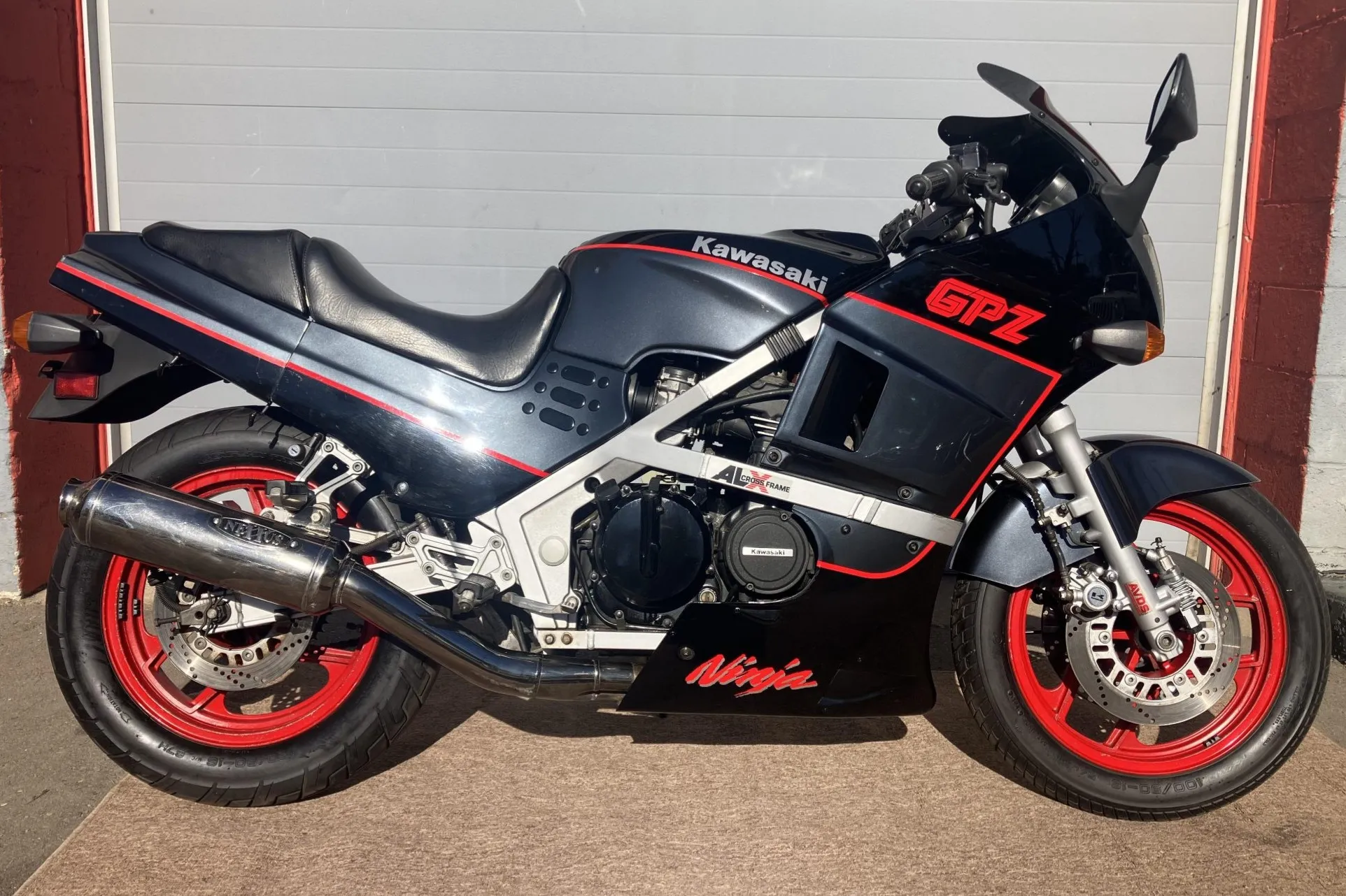 1986 Kawasaki Ninja GPZ400R VIN ZX400D030856 | Hagerty Valuation Tools